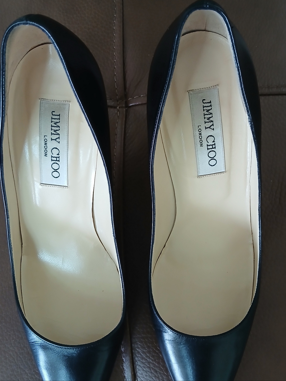 Jimmy Choo Black Pointed Toe Leather Pumps - Picture 4 of 10